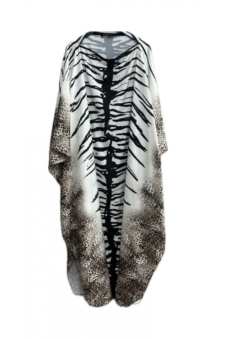 CAFTAN ANIMAL PATTERNED MODEL